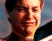 Hombre llorando