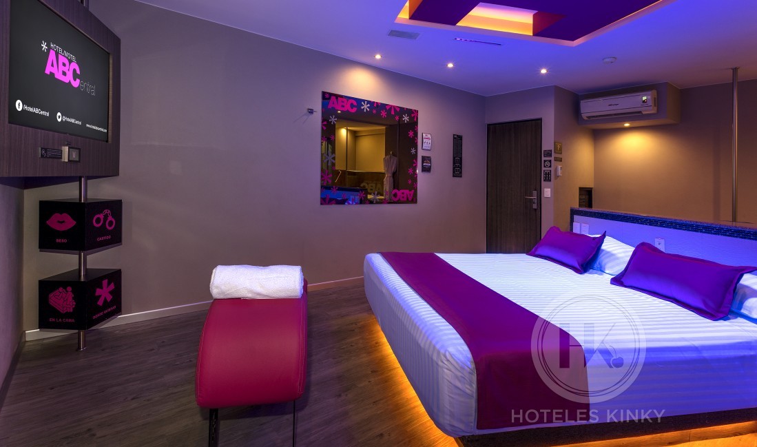 Love Hotel ABCentral, Habitacion Suite Jacuzzi