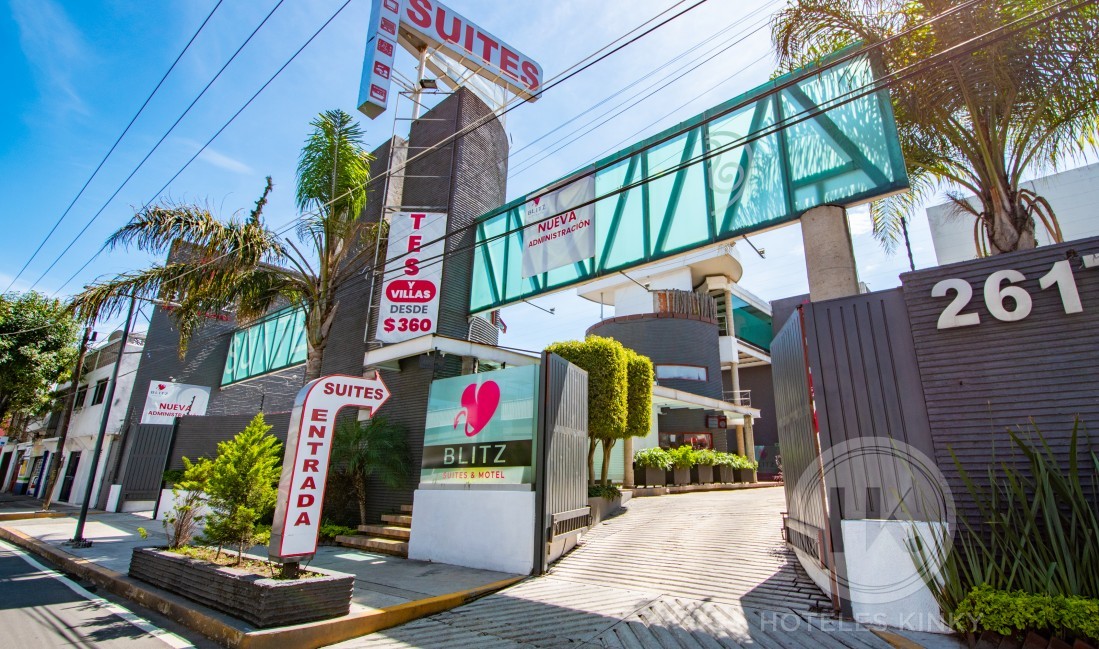 Love Hotel Blitz Suites & Villas