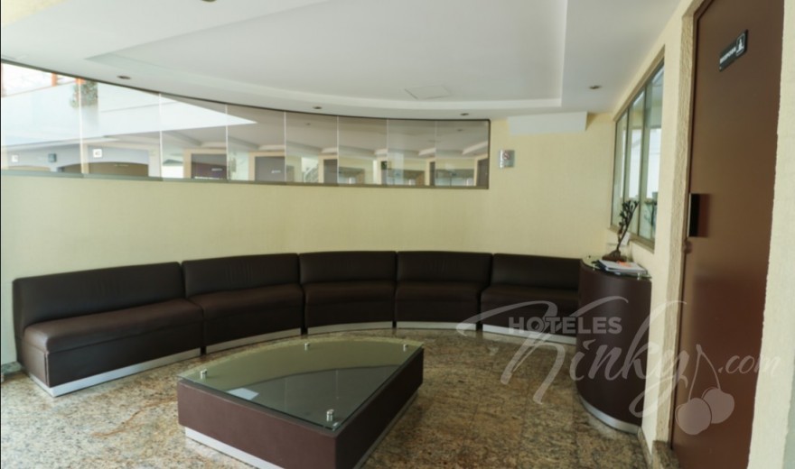 Love Hotel Diamante Suites & Villas