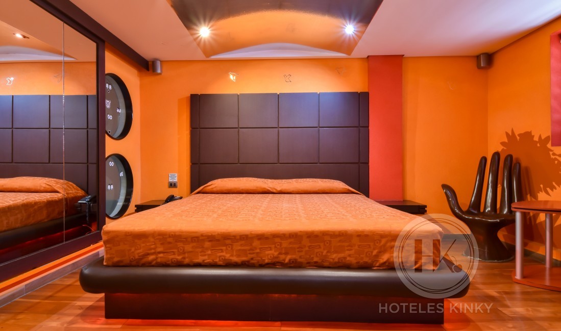 Habitaciòn Master Suite Jacuzzi del Love Hotel Motel La Raza