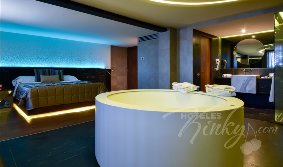 Love Hotel Picasso Circuito , Habitacion Jacuzzi  Hotel 