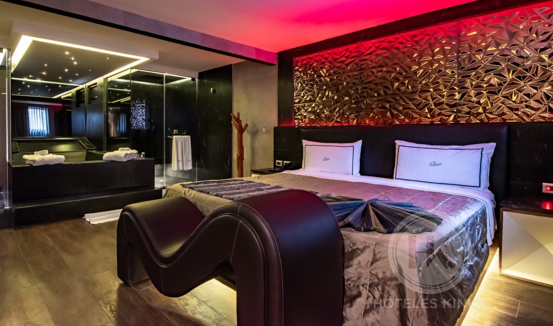 Love Hotel Picasso Circuito , Habitacion Jacuzzi Motel