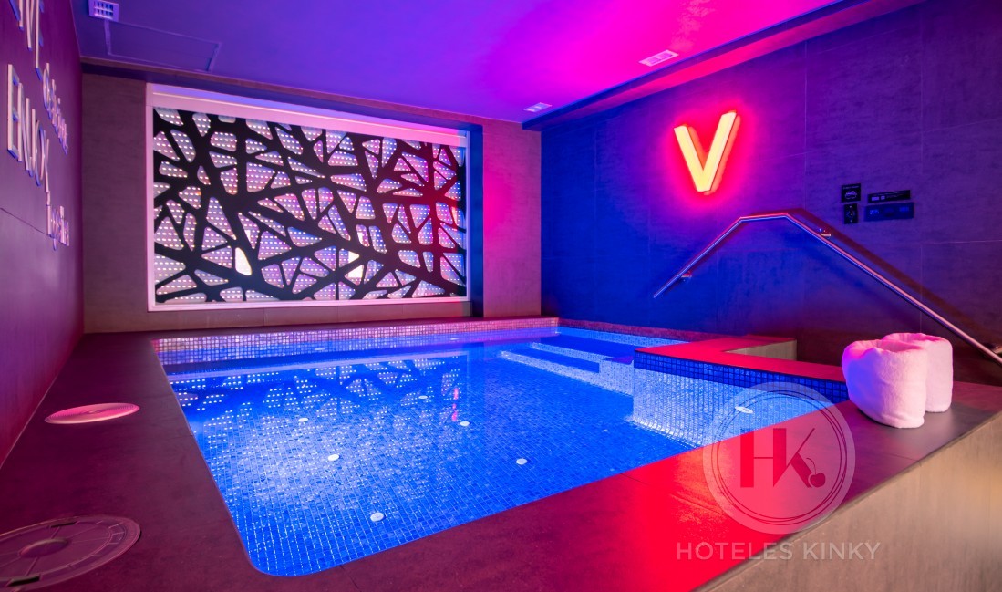 Love Hotel V Motel Boutique Viaducto, Habitación Master Pool & Spa 