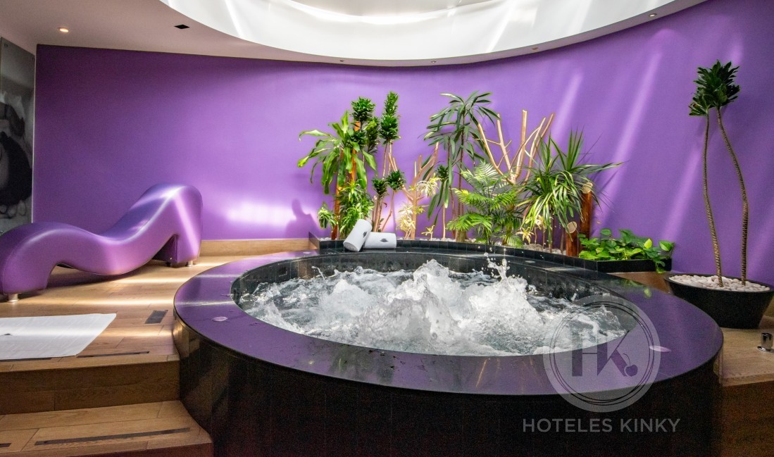 Love Hotel VP Elite , Habitación Suite Jacuzzi