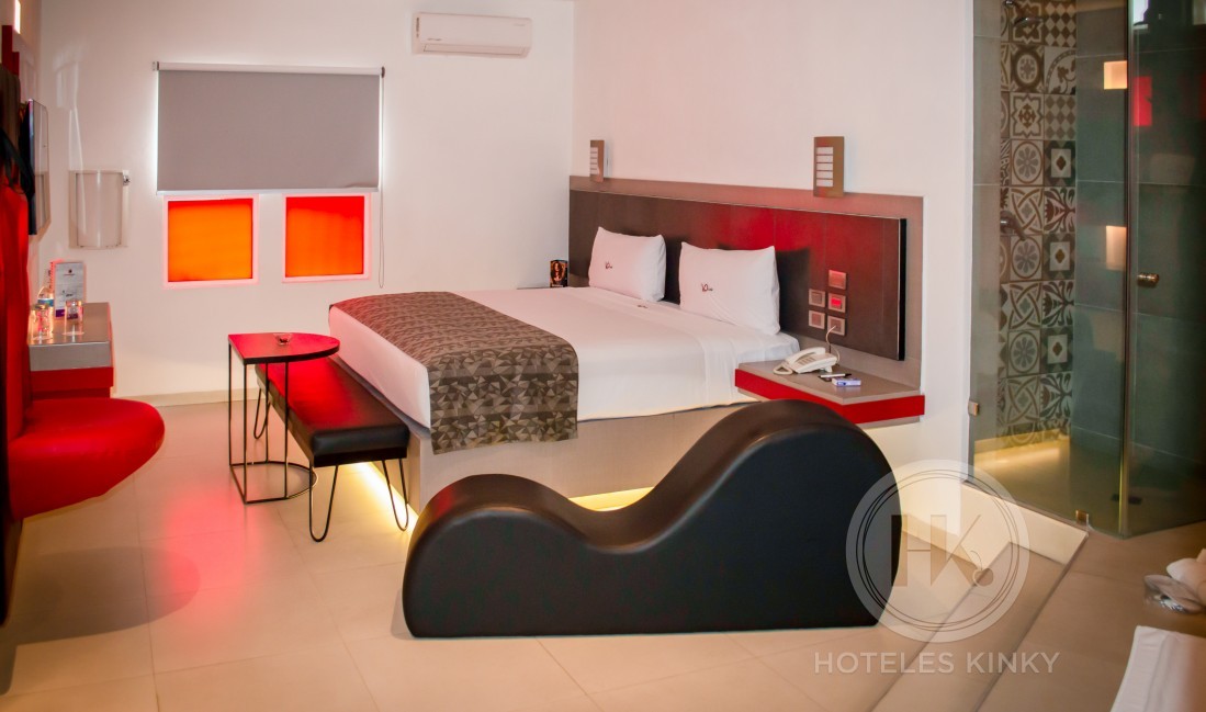 Love Hotel VP León , Habitación Jacuzzi Doble 